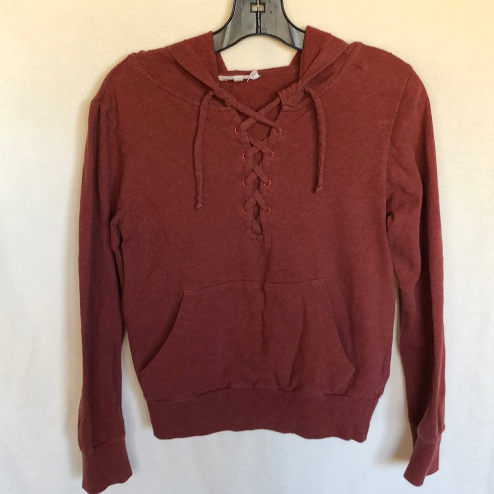 Synergy - Pullover sweatshirt with hood and front long pocket. XS Burgundy Rust